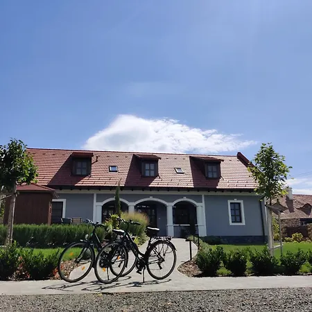 Palffy59 Vendeghaz 3* Köveskál