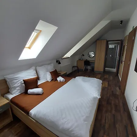 Palffy59 Vendeghaz Köveskál